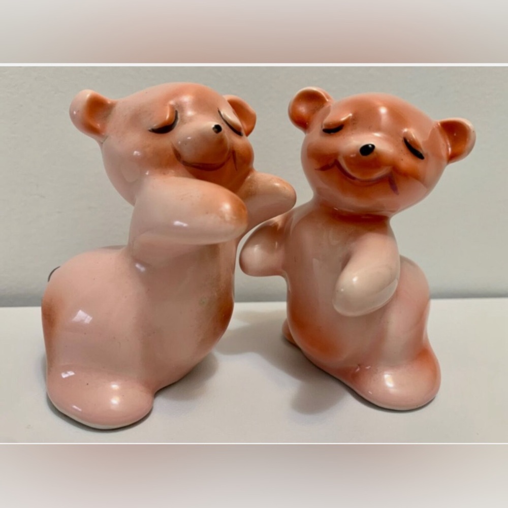 Vintage Van Tellingen Hugging Bear Salt & Pepper Shakers